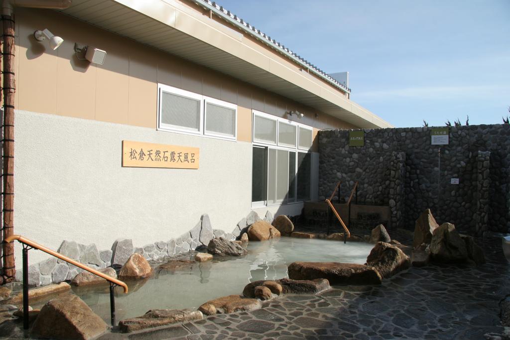 Natural Onsen Hostel Hidamari no Yu Takayama  Eksteriør billede
